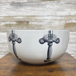 Mitchell Black Chicago Royal Dager Large 9.75" Porcelain Decorative Serving Bowl